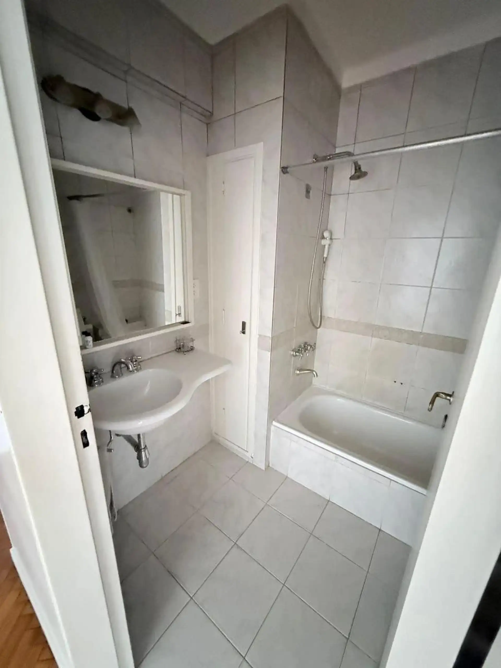 Departamento de 3 ambientes con 2 dormitorios en Retiro