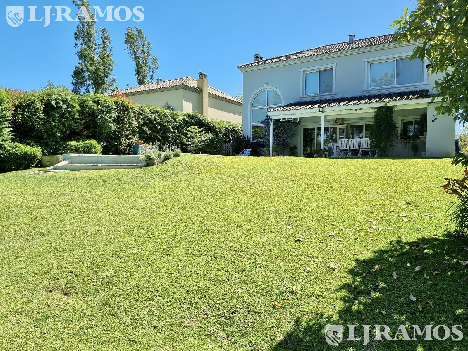 Casa mobiliada de 4 dormitórios em Tigre (Nordelta)
