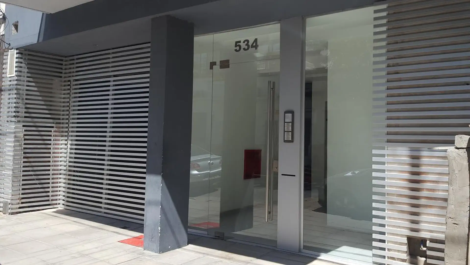 Studio apartment with balcony in Flores