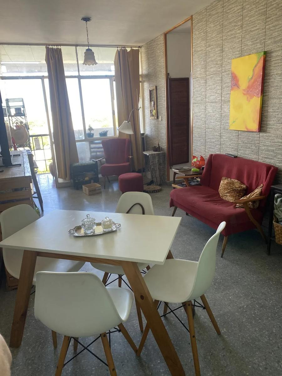 Apartamento de três dormitórios com 68 m² em La Plata