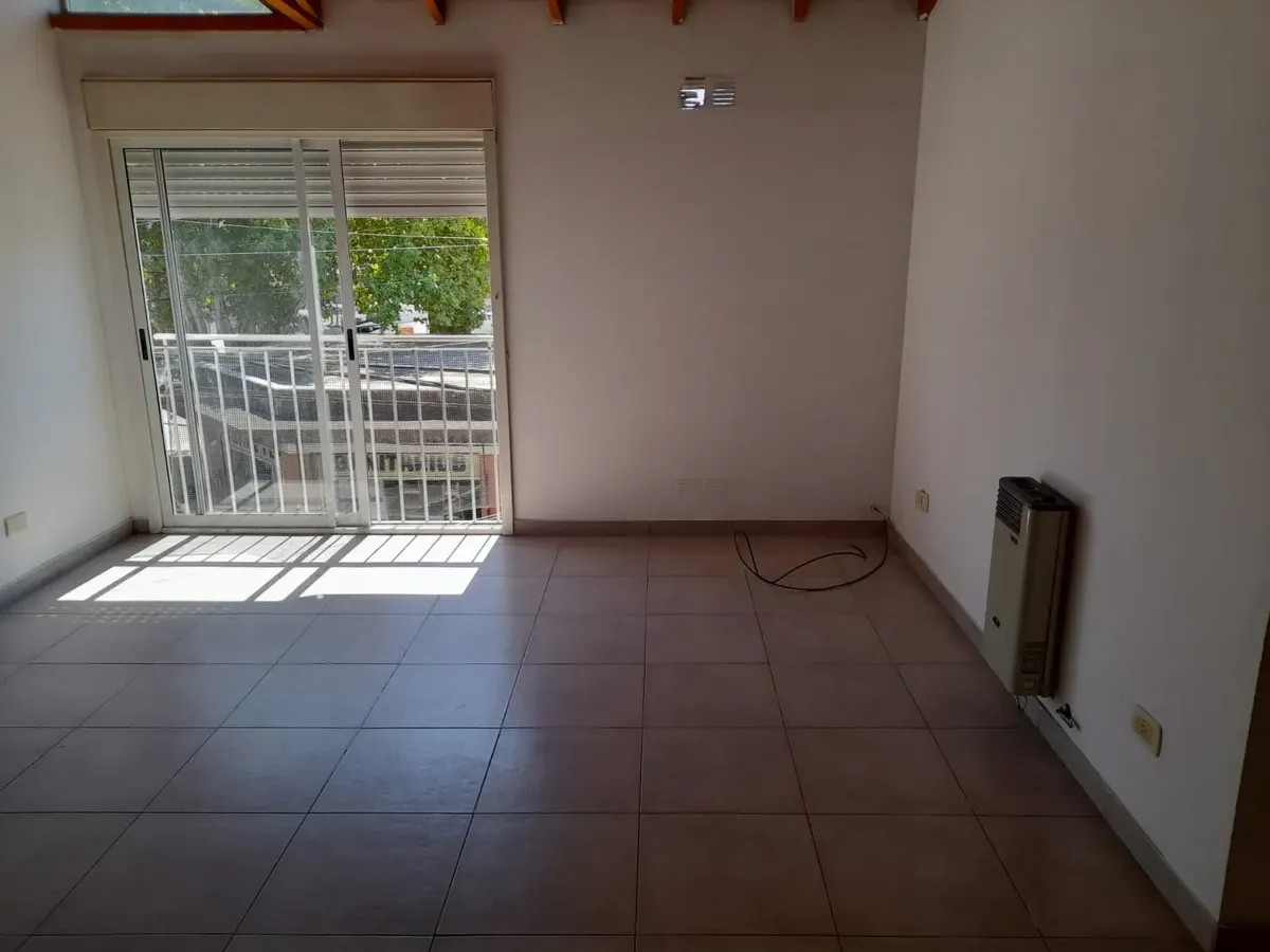 Departamento de 2 ambientes en San Miguel