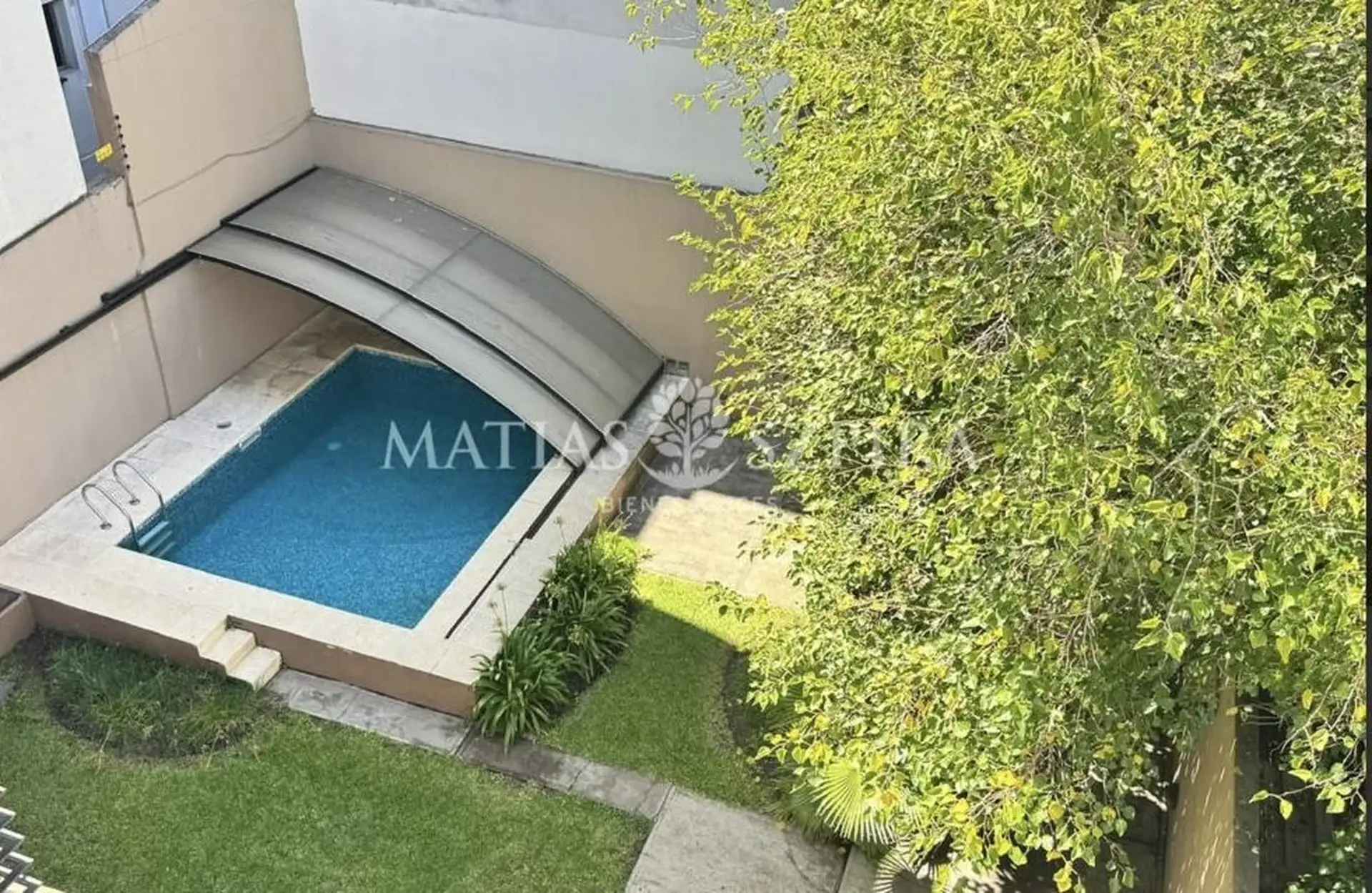 Studio apartment with parking in Castelar, Morón