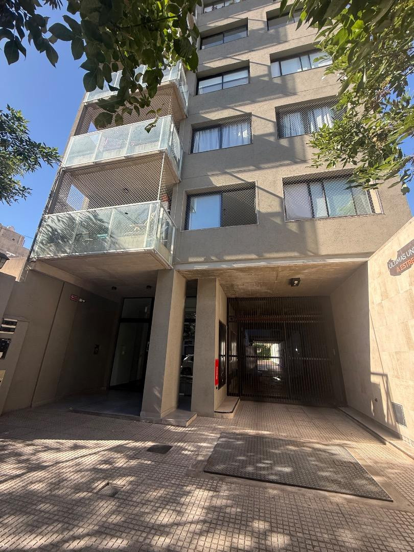 Monoambiente con aire acondicionado en Villa General Mitre