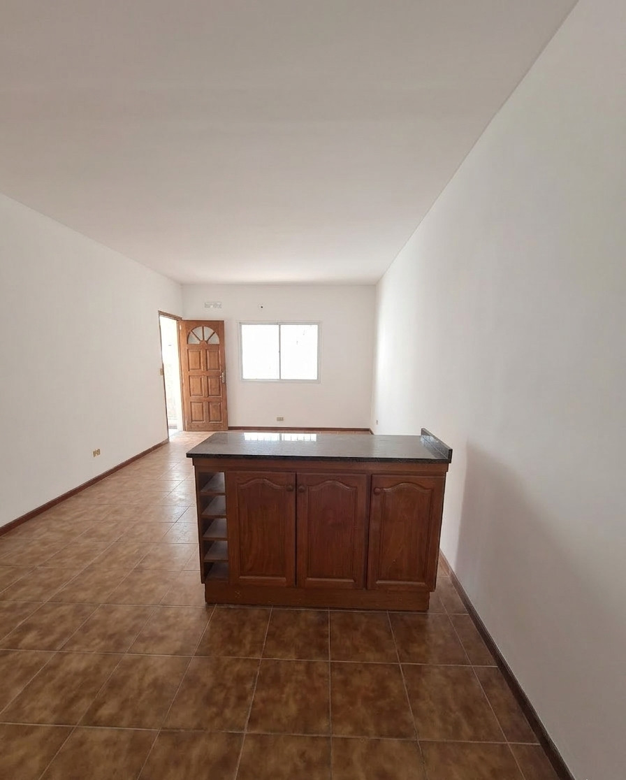 PH de 3 ambientes con 2 dormitorios y cochera doble en Lomas de Zamora