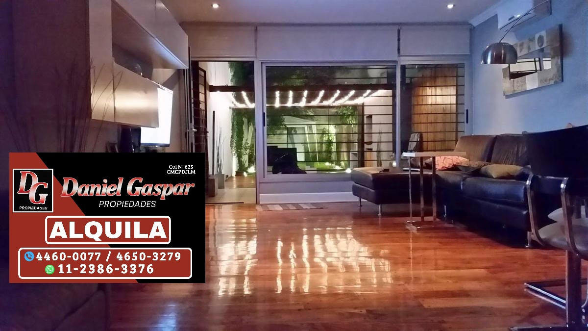 Departamento tipo triplex de 3 dormitorios en Castelar, Morón
