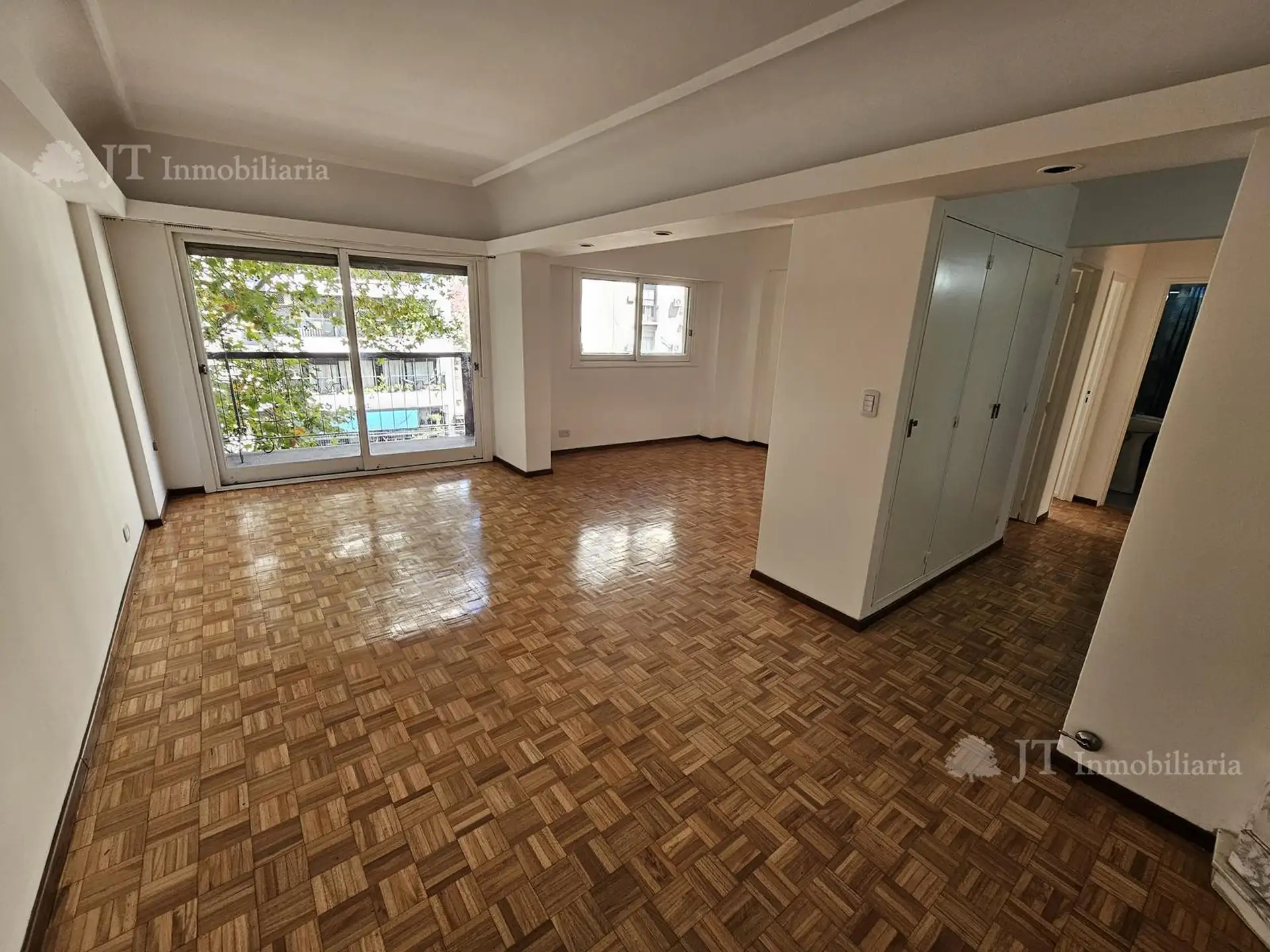 Apartamento de 4 ambientes com 2 quartos e vaga de garagem fixa em Recoleta