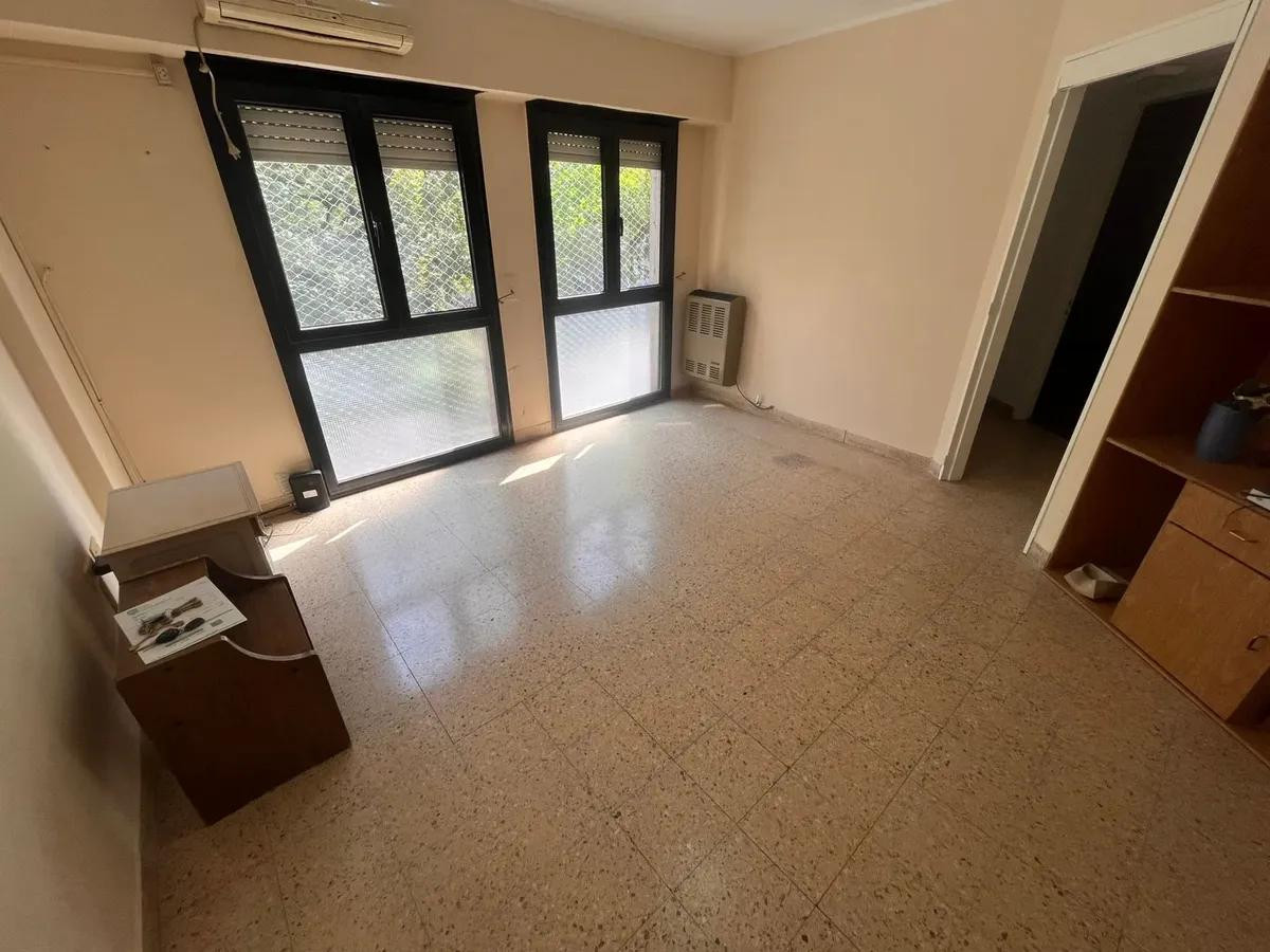 Apartamento de 2 dormitórios em aluguel no Diagonal 77