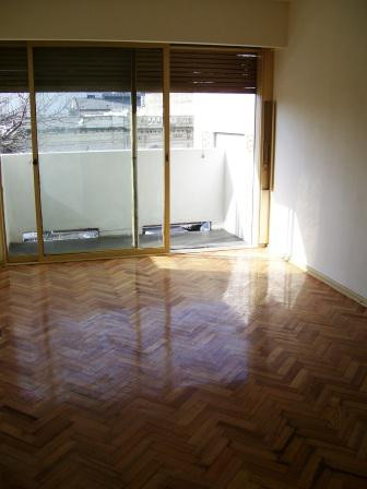 Departamento de 2 ambientes con balcón en Floresta