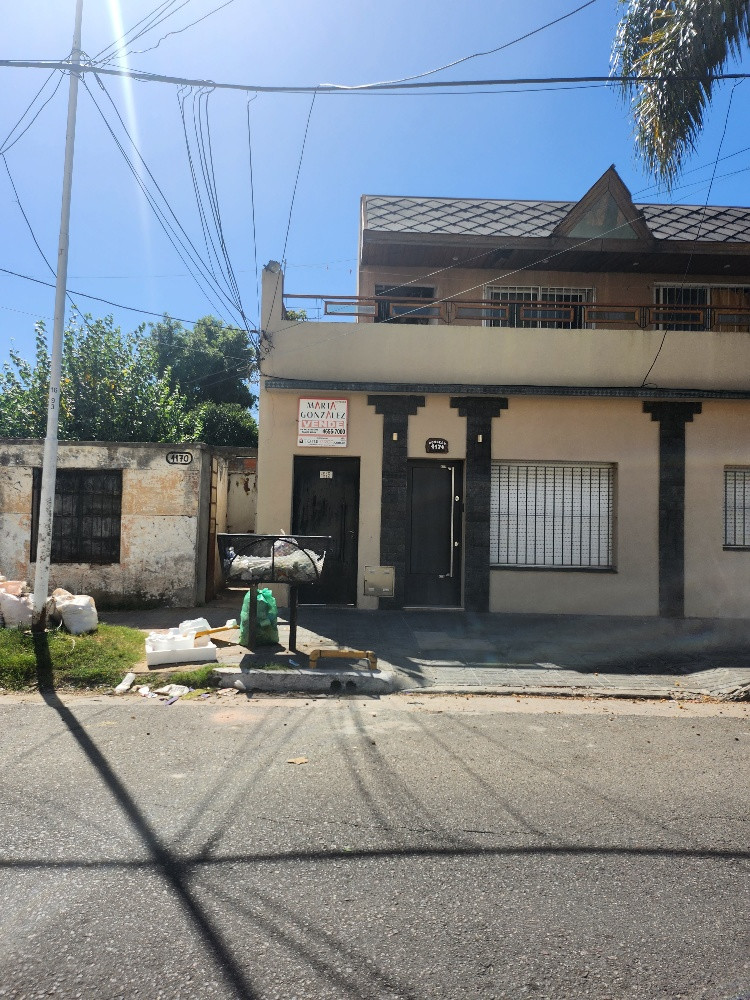 Two-bedroom apartment in Ramos Mejía Sur