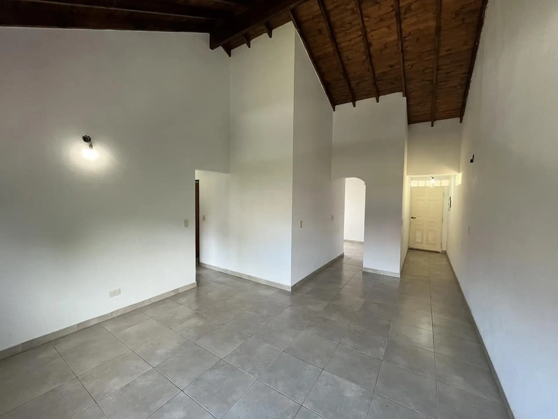 Двухспальная PH-квартира с отдельной зоной стирки в Wilde