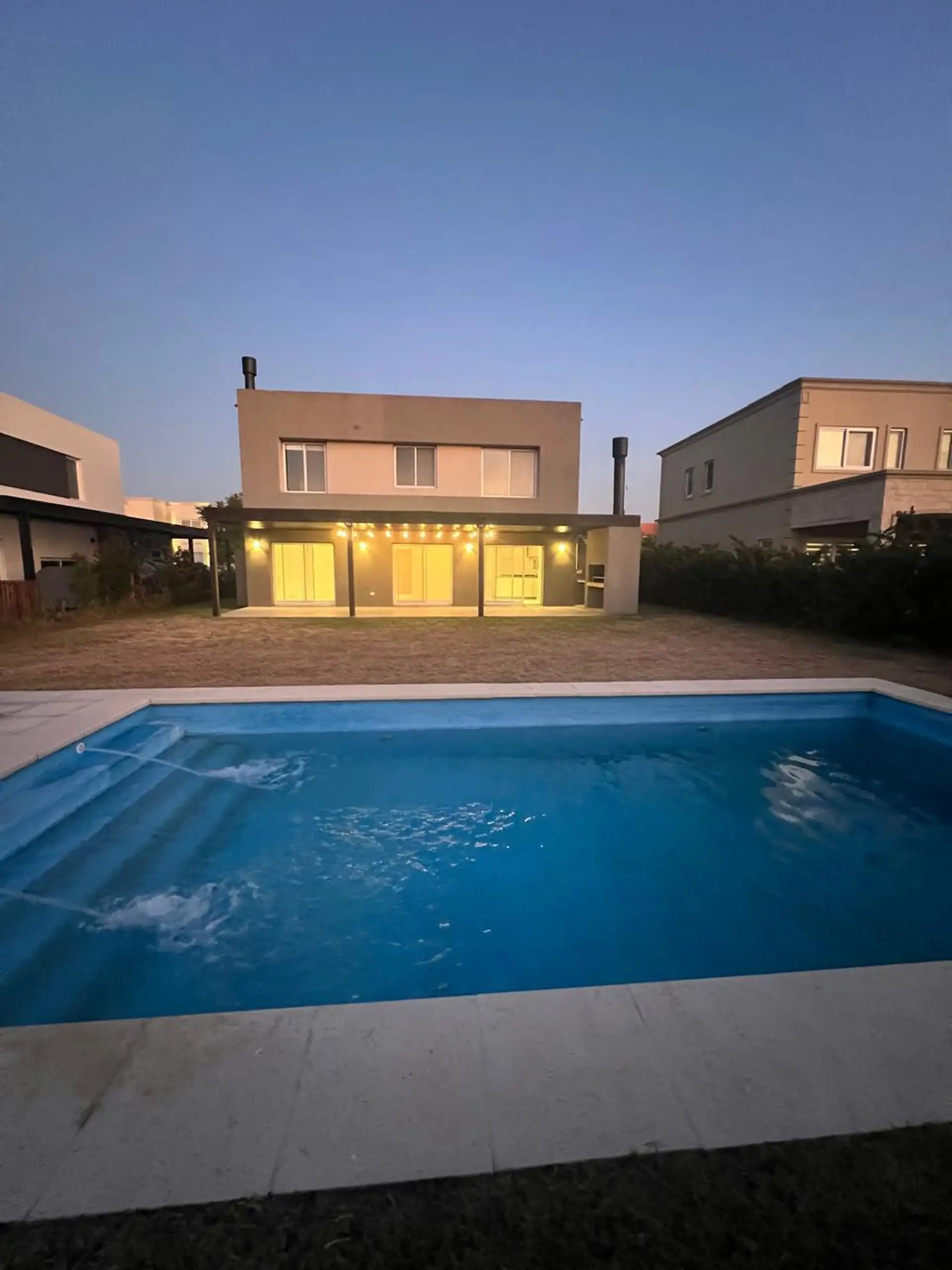 Casa para alugar com 1 quarto em Escobar