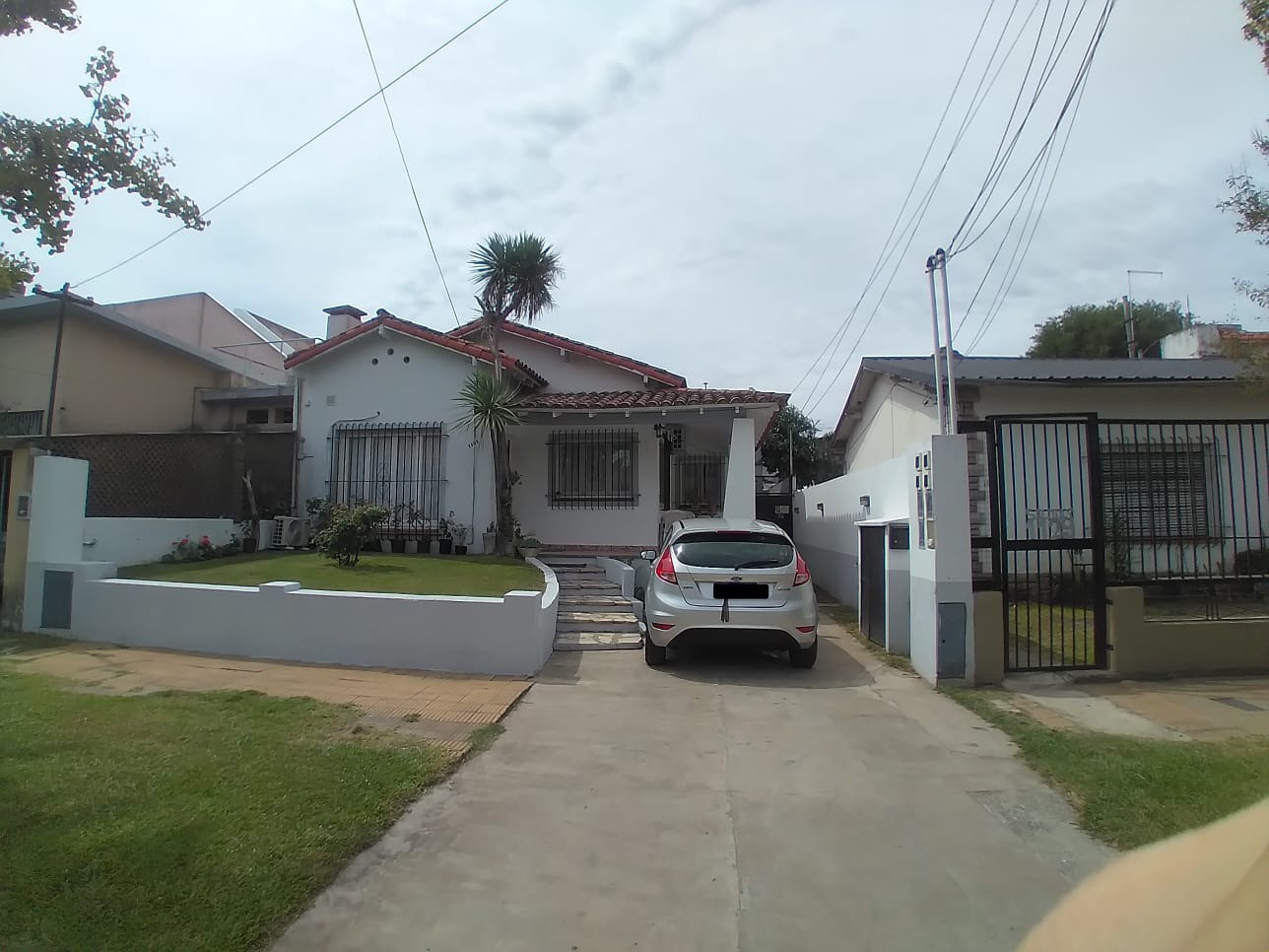 Two-bedroom PH in Tigre Centro