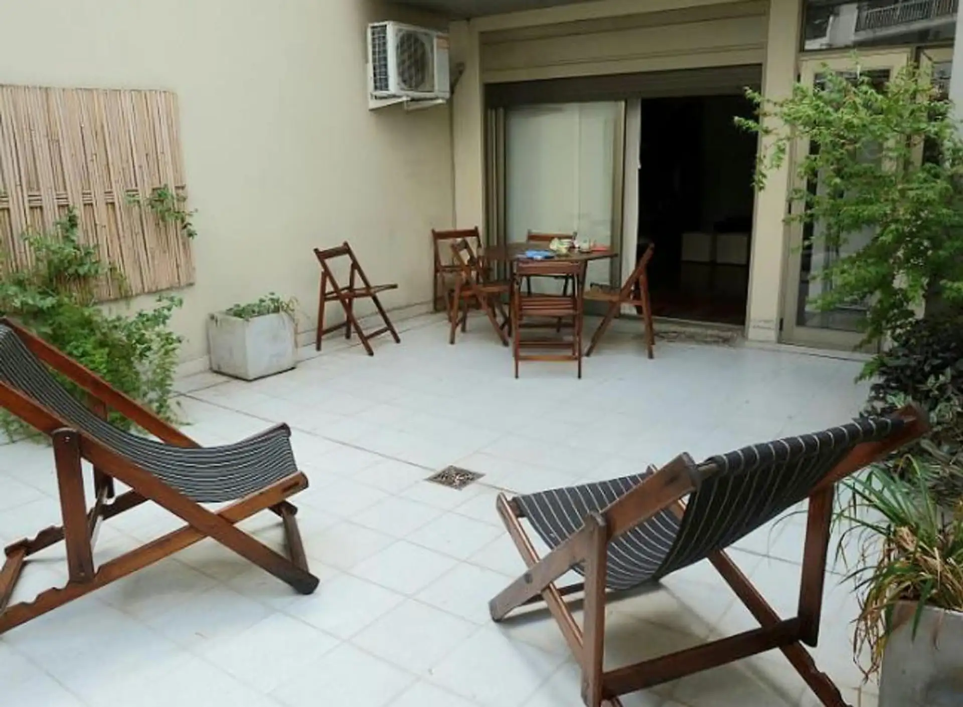 Apartamento de dois ambientes mobiliado em Palermo com terraço privativo
