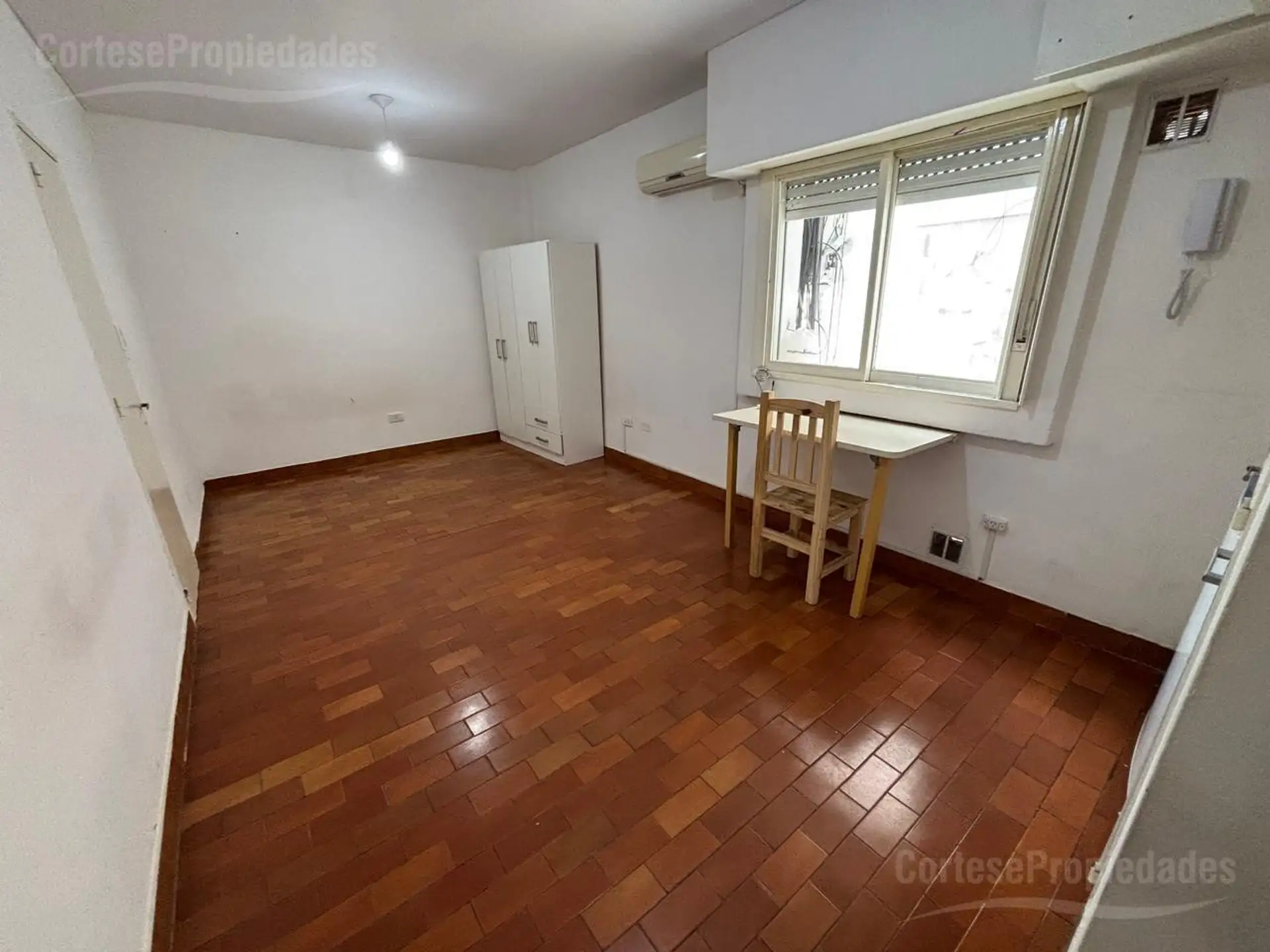 Kitnet mobiliada para aluguel em Balvanera