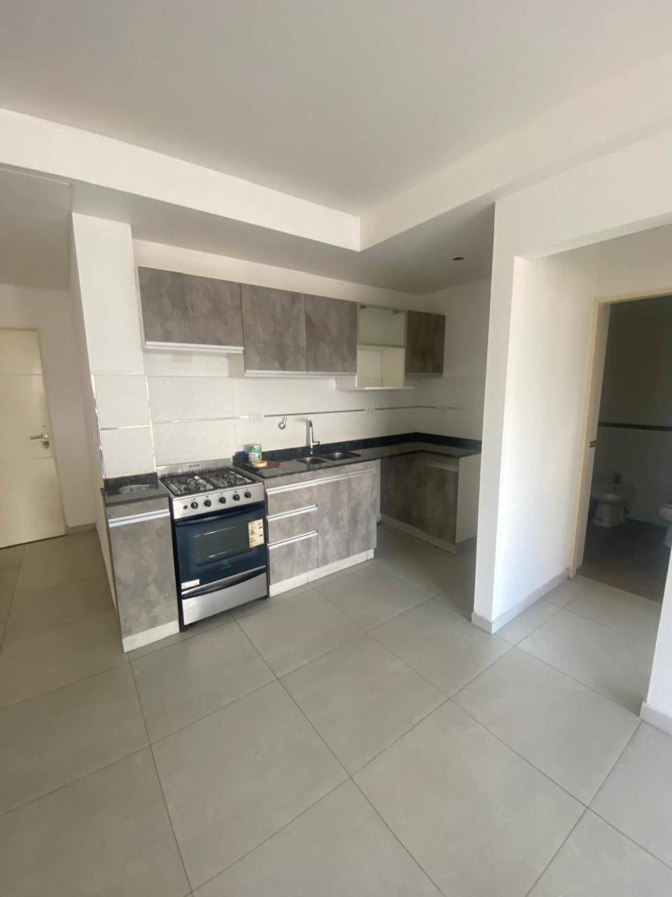 Two-room apartment in Monserrat