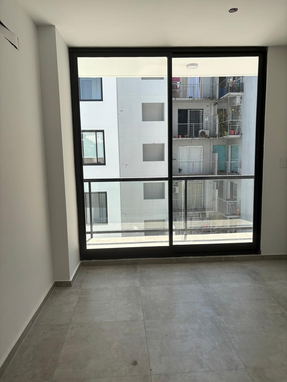 Новая квартира-студия с балконом в Congreso