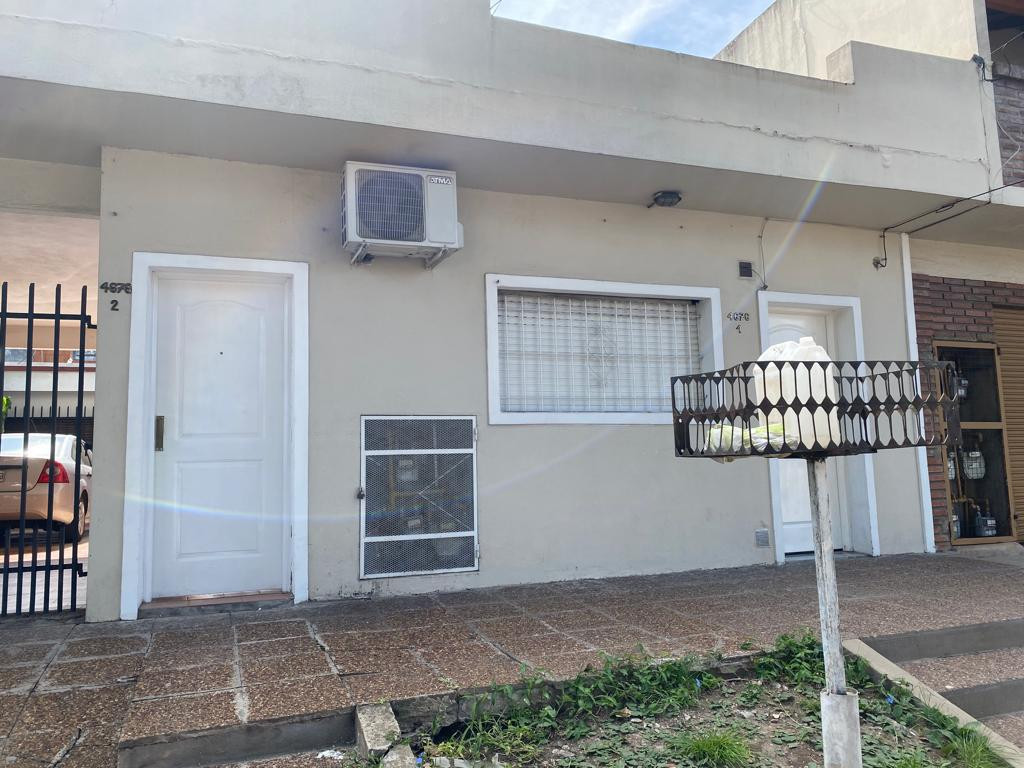 One-bedroom PH in front unit in Tablada, La Matanza