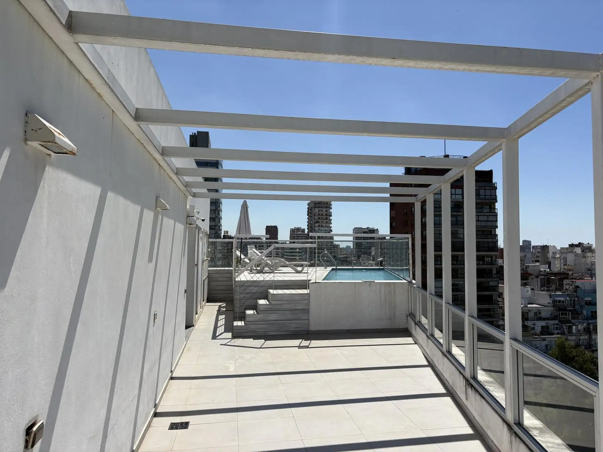 Two-bedroom apartment with polo field views in Palermo