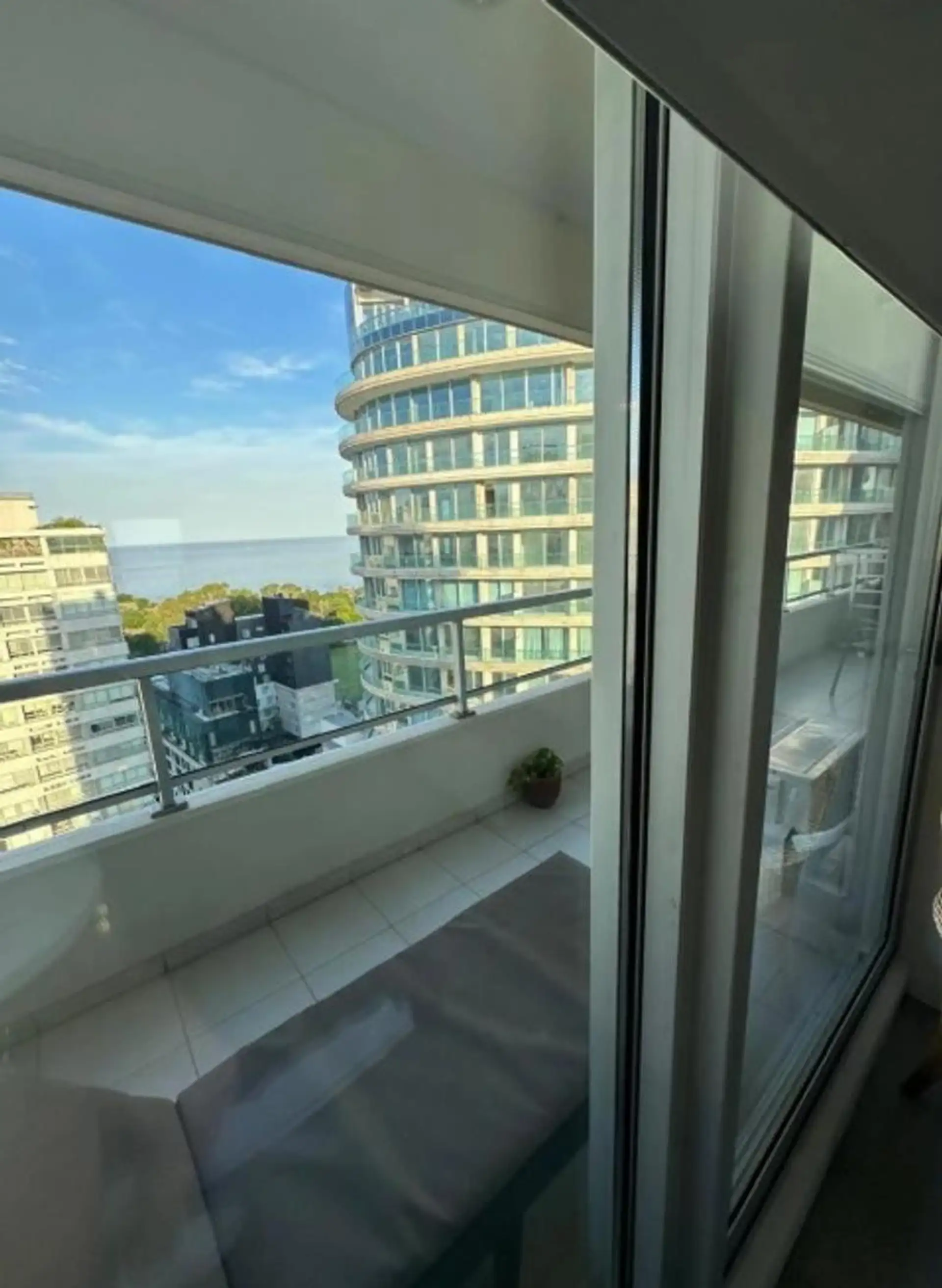 Furnished two-room apartment in Olivos