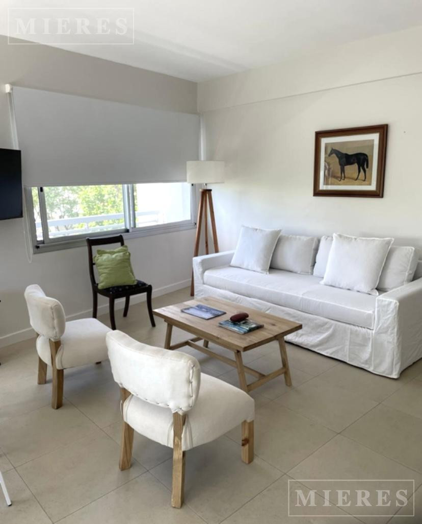 Two-room apartment for short-term rent in Santa Bárbara, Tigre