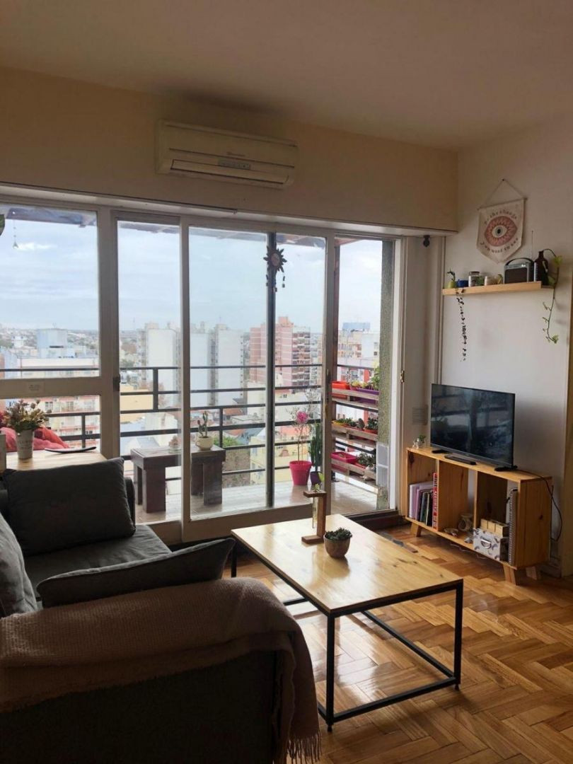 Two-room apartment with balcony in Ramos Mejía