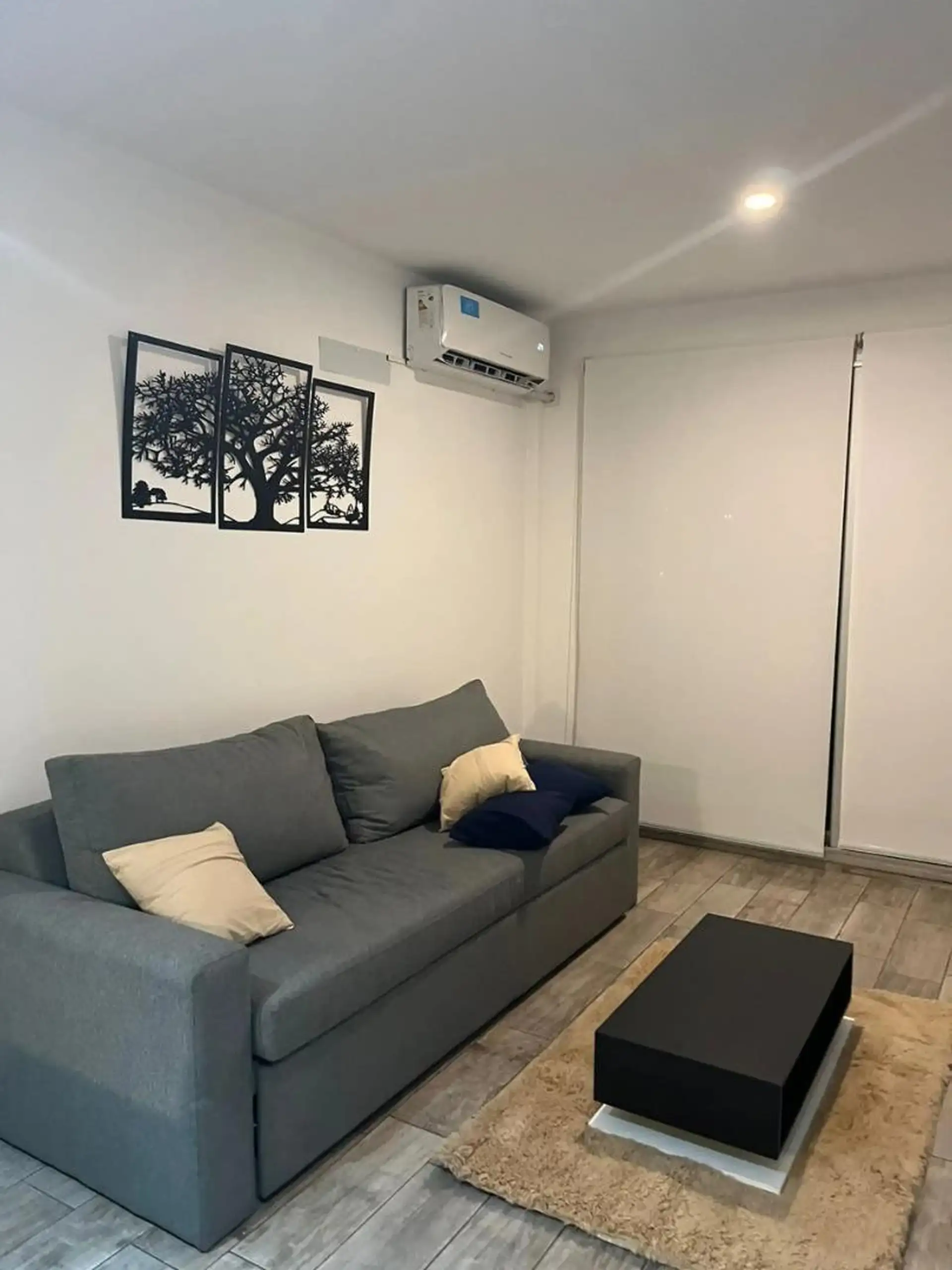 Apartamento mobiliado com 1 quarto, varanda e piscina em Palermo