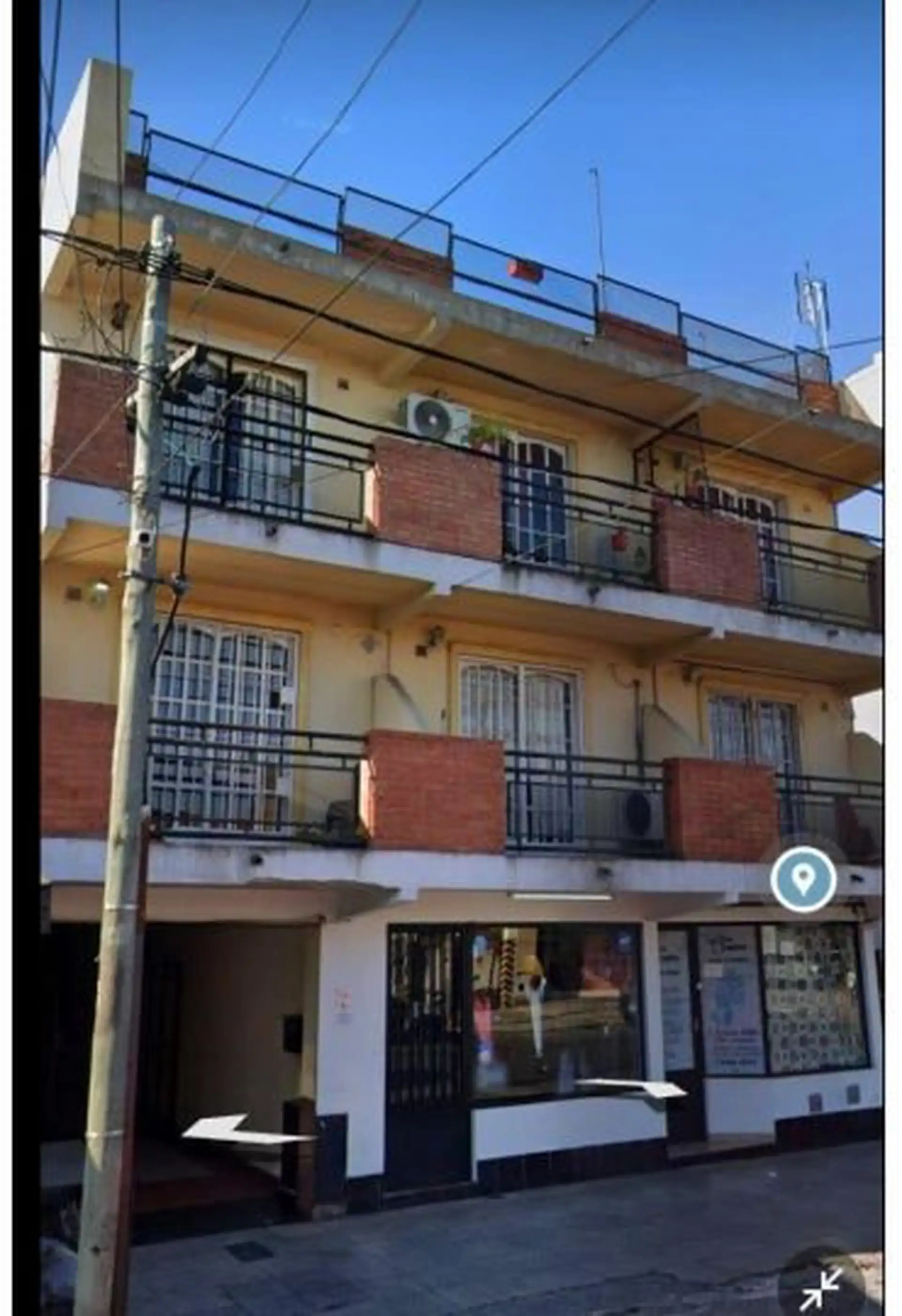 Studio apartment on the ground floor in Villa Luzuriaga, La Matanza