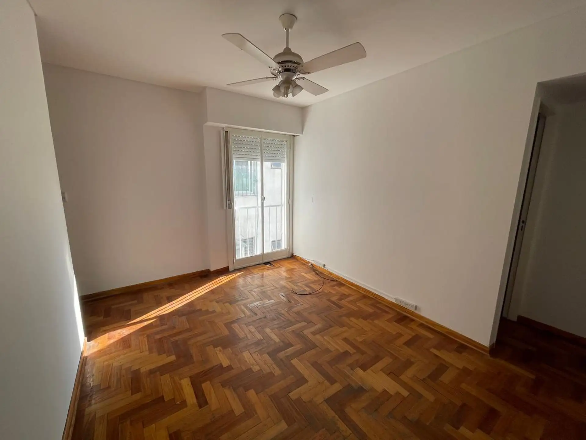 Departamento de 2 ambientes con balcón francés en Villa Luro