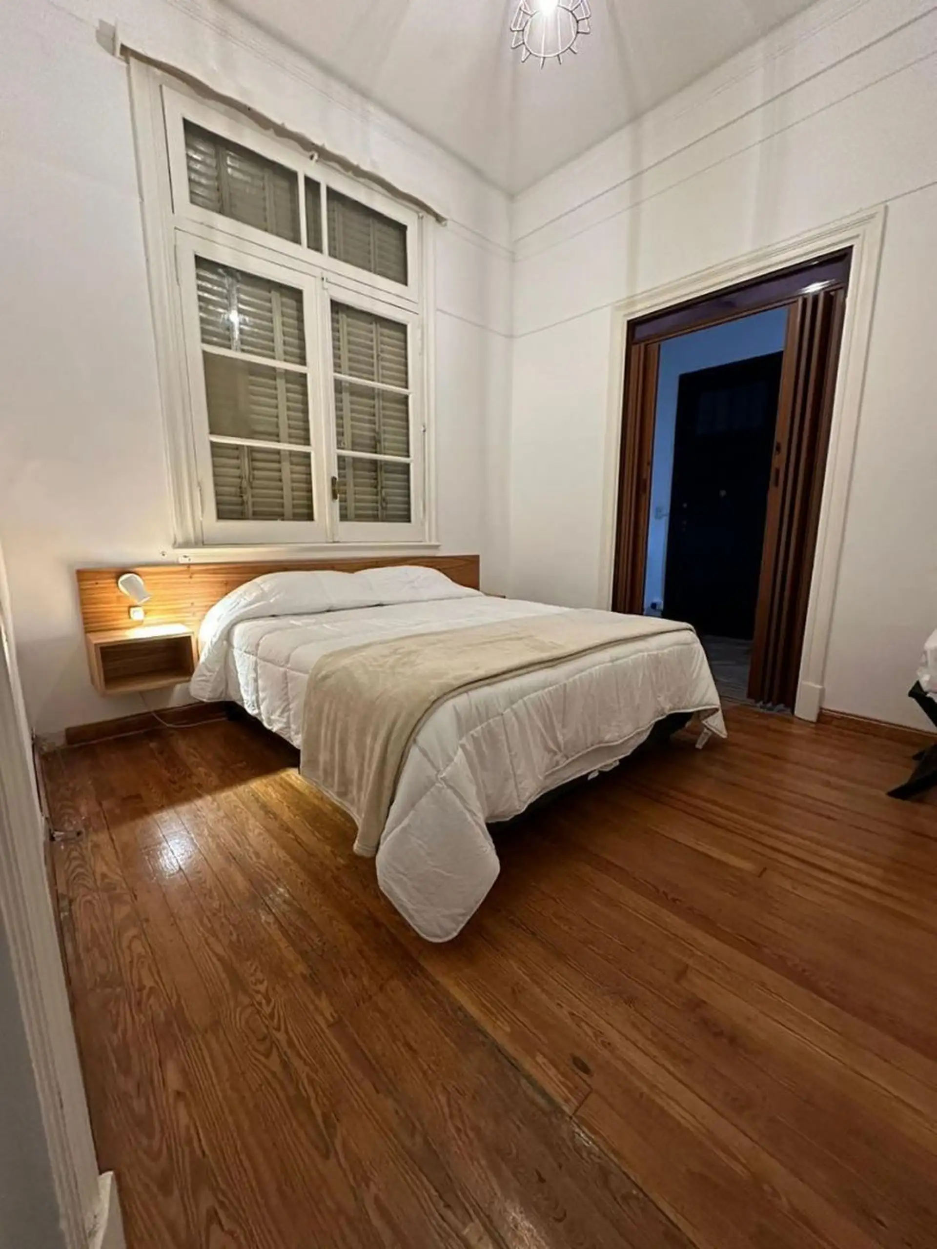 Apartamento de três ambientes com 2 quartos mobiliado em Retiro