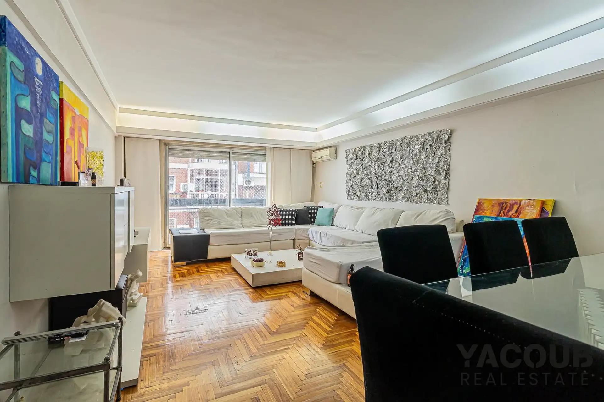 Apartamento de três dormitórios em Recoleta