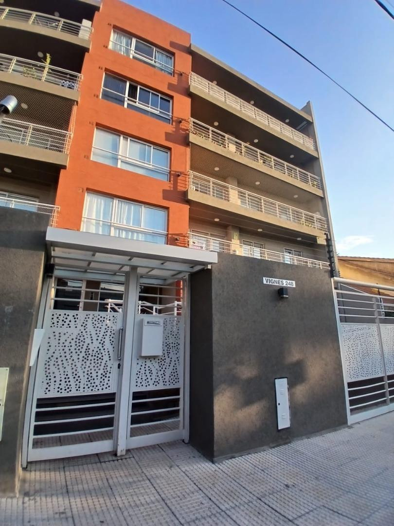 Departamento de 1 ambiente al contrafrente en Haedo, Morón