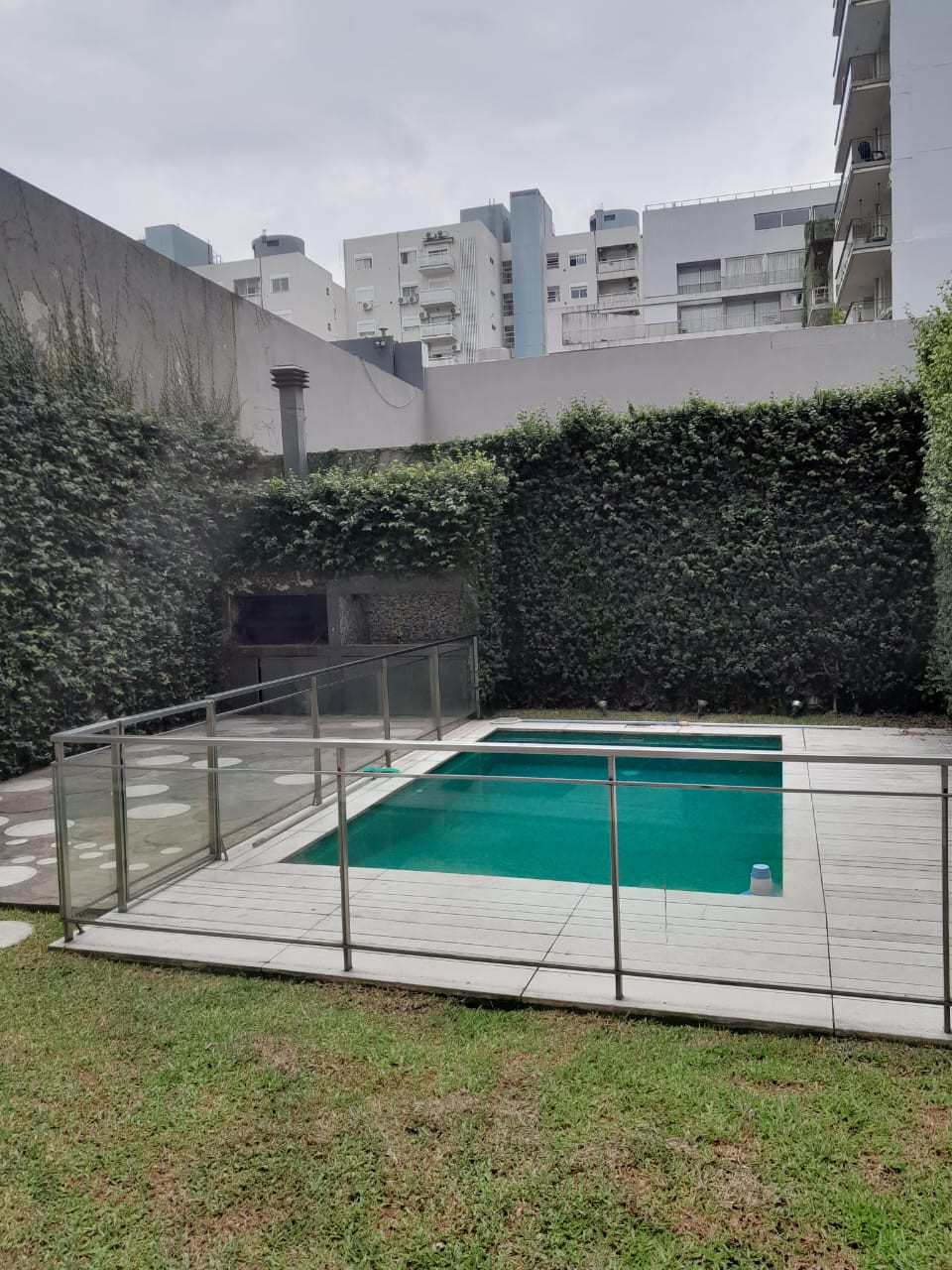 Kitnet mobiliada com varanda em Palermo