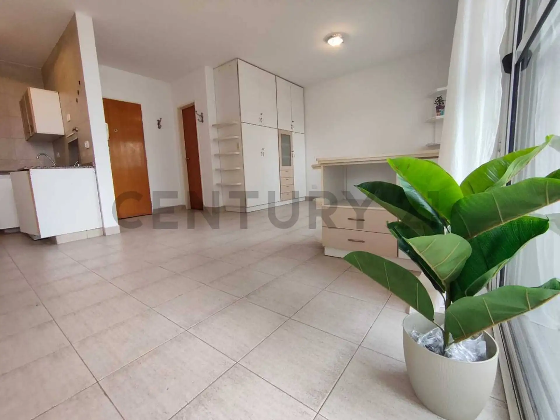 Kitnet apto profissional com varanda em Recoleta