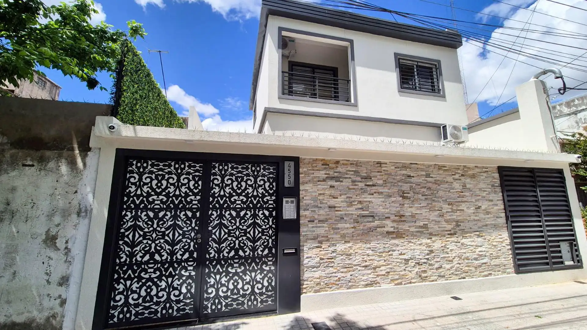 Departamento dúplex de 3 ambientes a estrenar en Villa Lynch