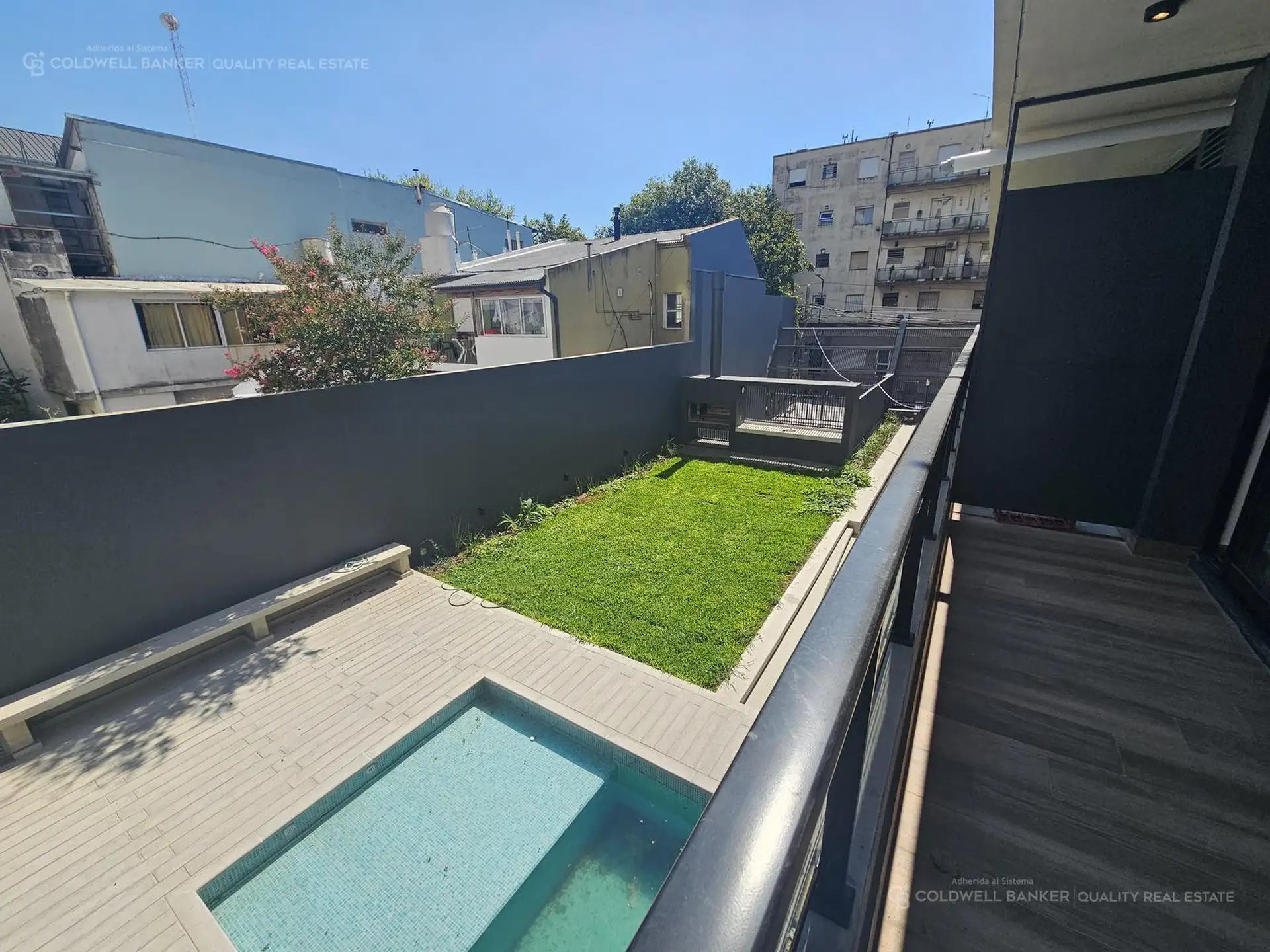 Brand new studio apartment with parking in Beccar