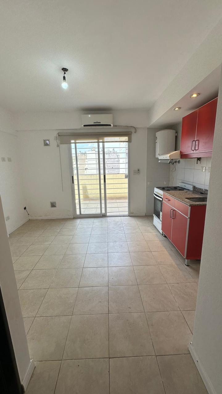 Apartamento de 1 quarto com varanda em Liniers