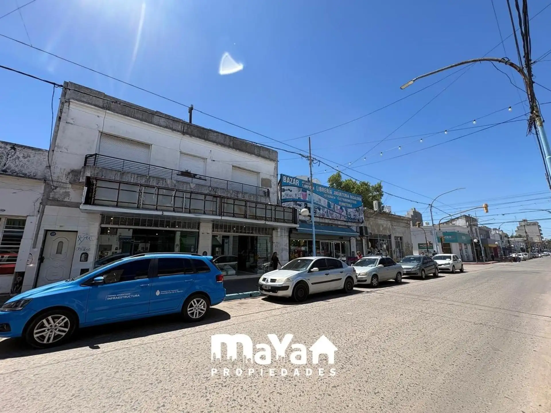 Two-bedroom apartment with private entrance in Zárate centre