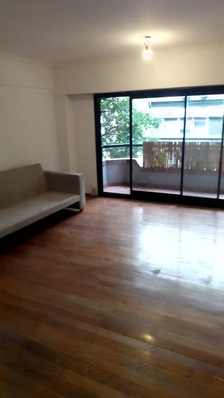 Apartamento de 3 ambientes com 2 quartos em Caballito