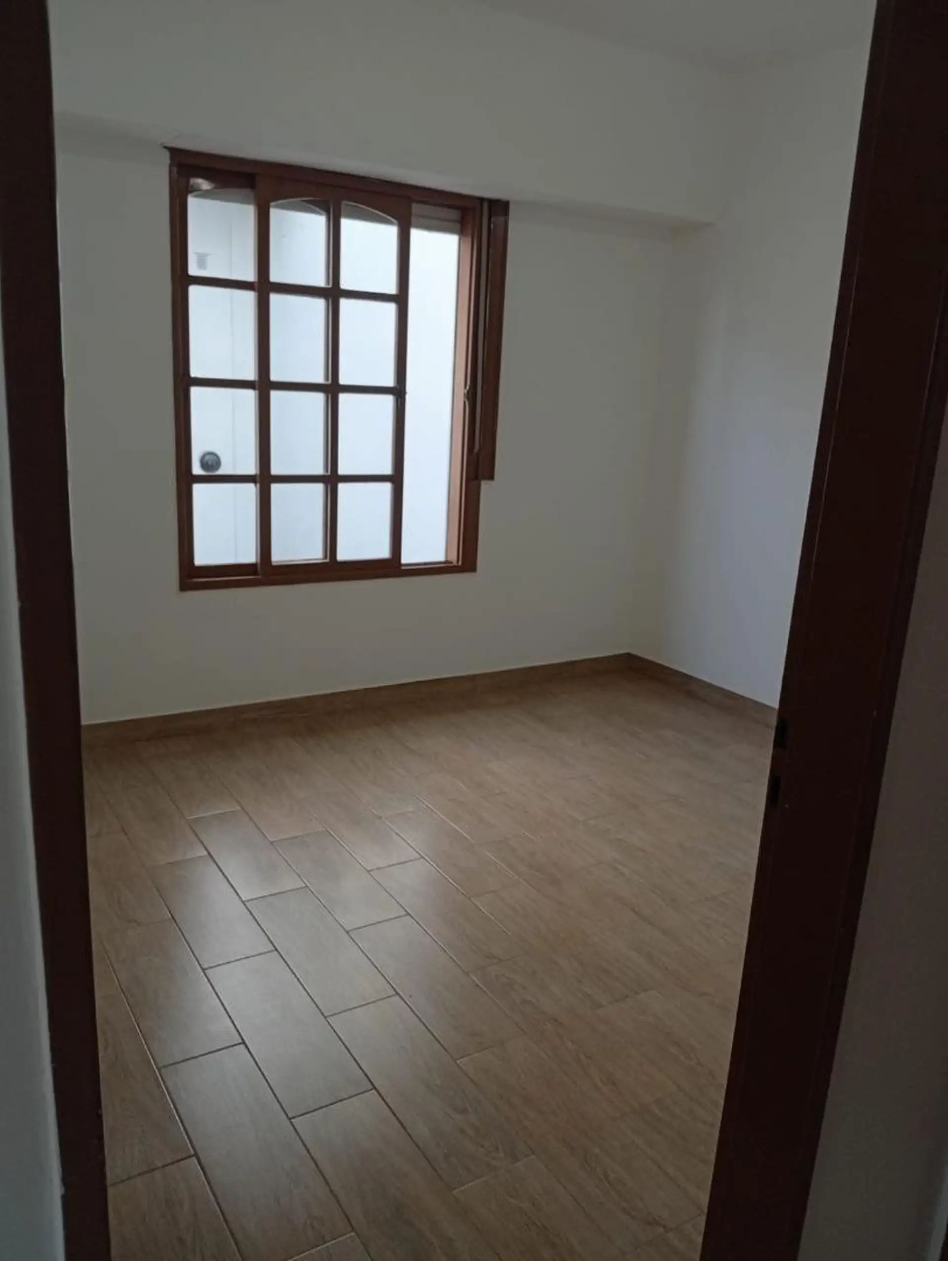 Departamento de 2 ambientes con patio en Ramos Mejía