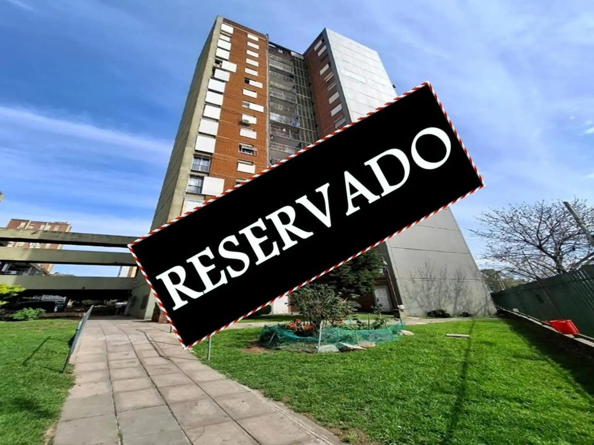 Departamento de 2 dormitorios con balcón en Villa Lugano