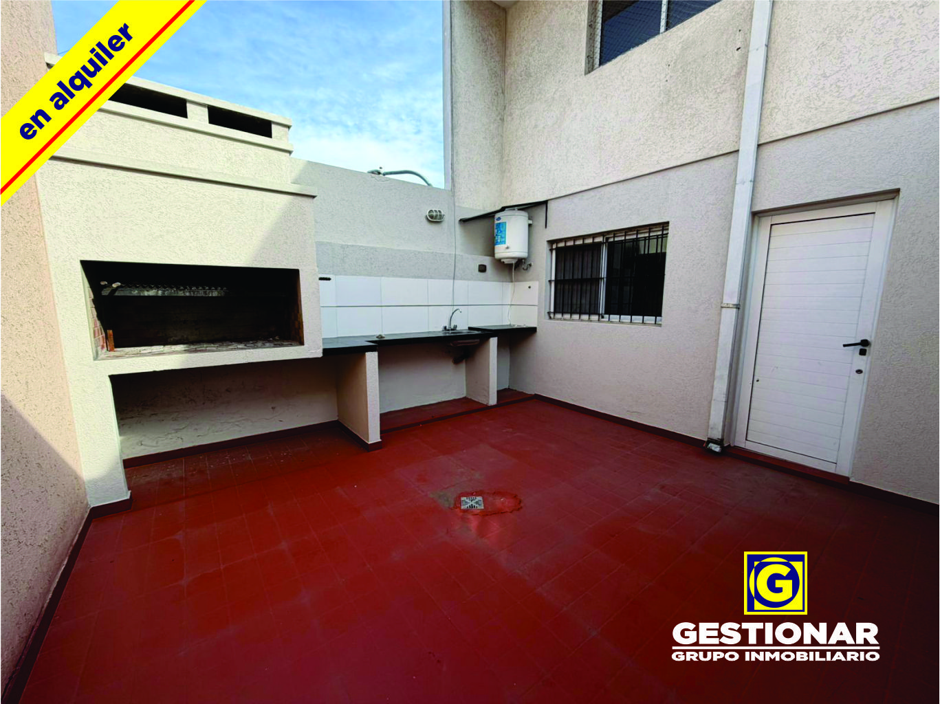 Two-bedroom house in Valentín Alsina, Lanús