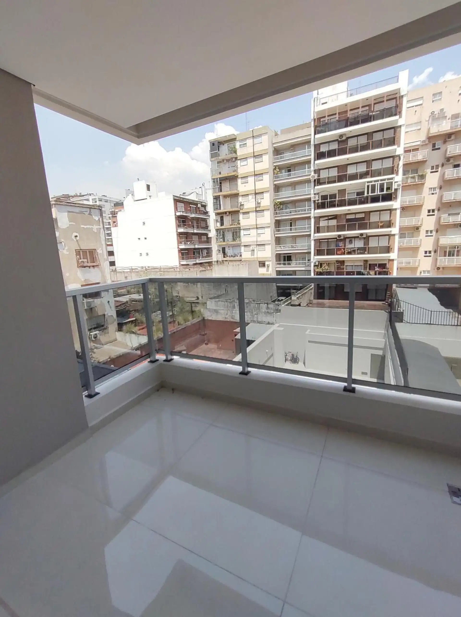Apartamento de 2 quartos em Belgrano com vaga e varanda