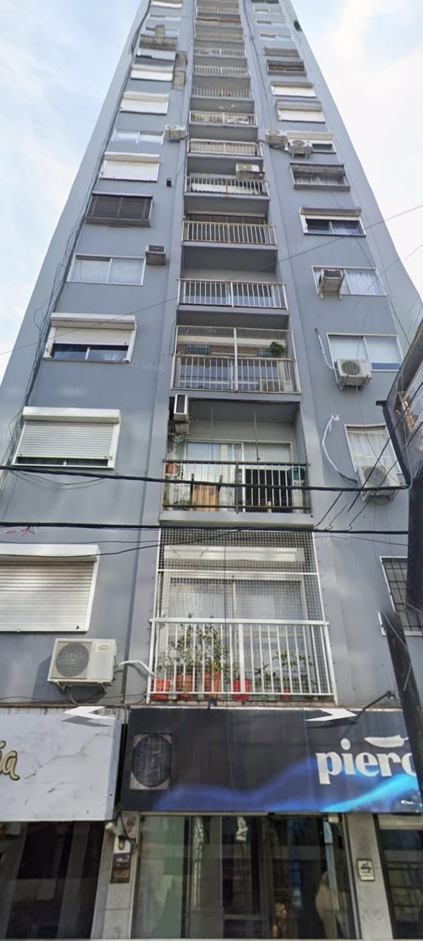 Departamento de 3 ambientes con balcón en Ramos Mejía Sur