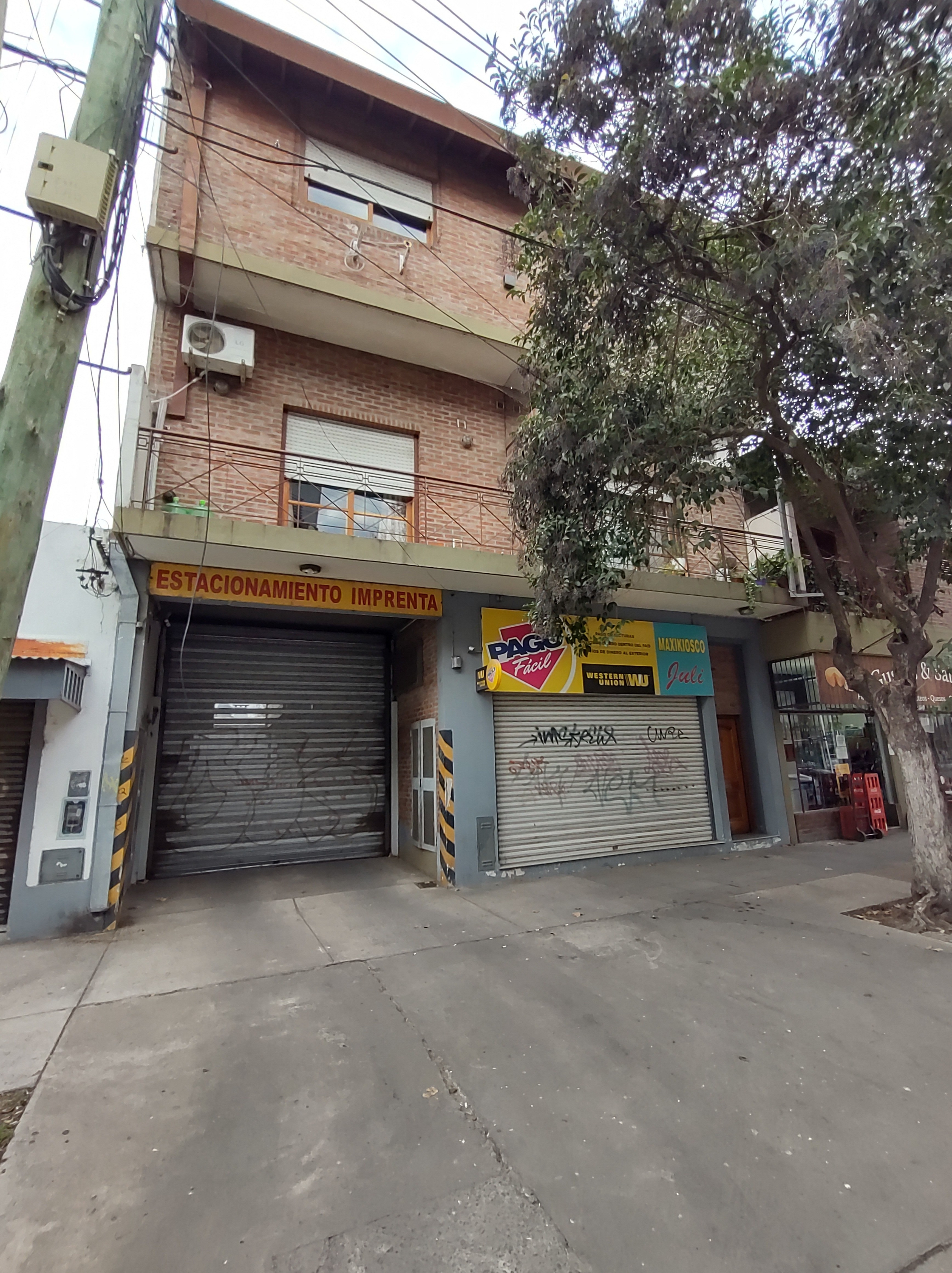 Departamento monoambiente en alquiler en Merlo Centro