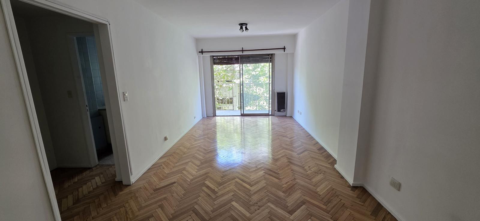 Unfurnished studio with balcony in Palermo Hollywood