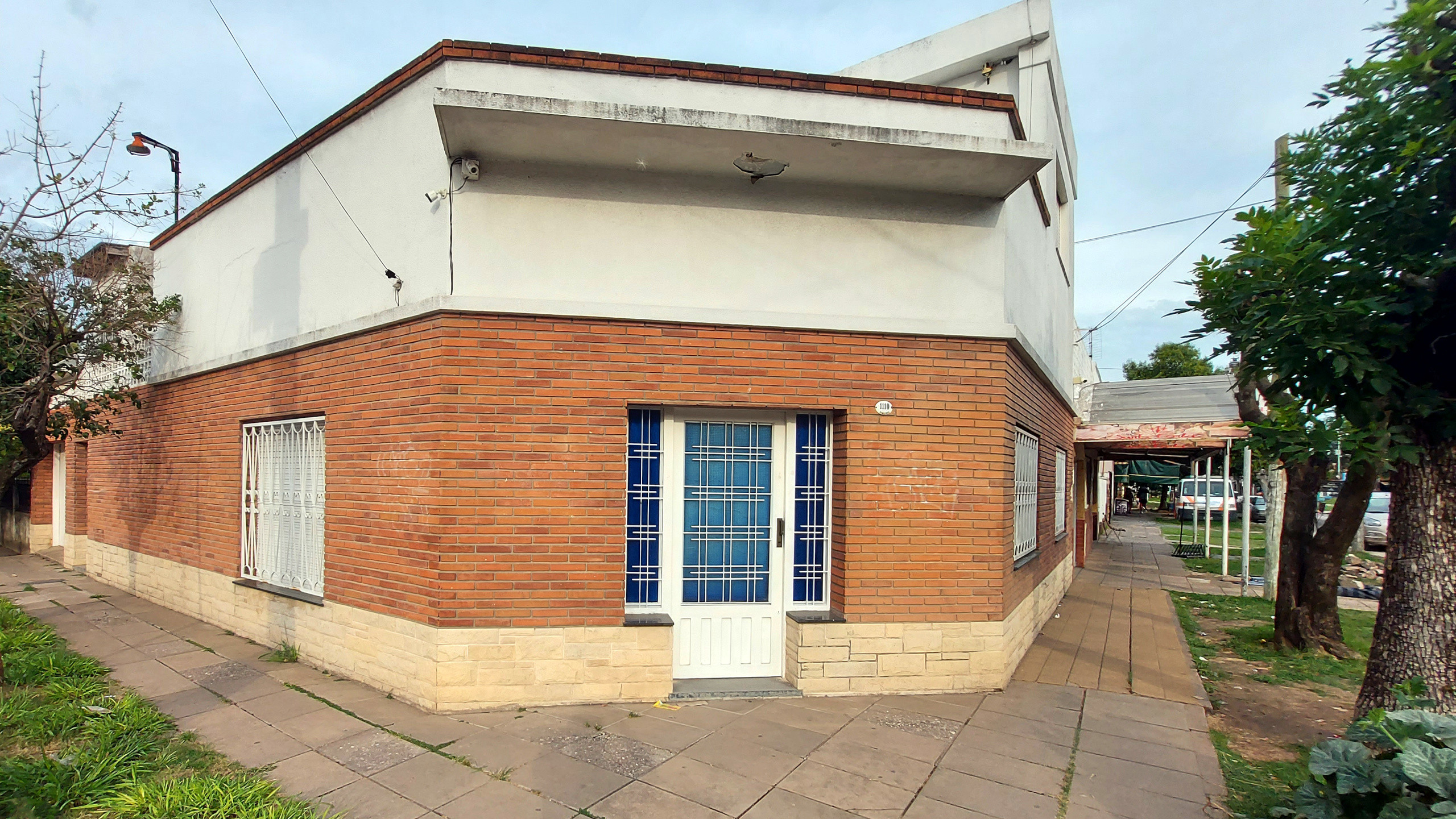 Casa de 2 dormitorios en Morón Sur