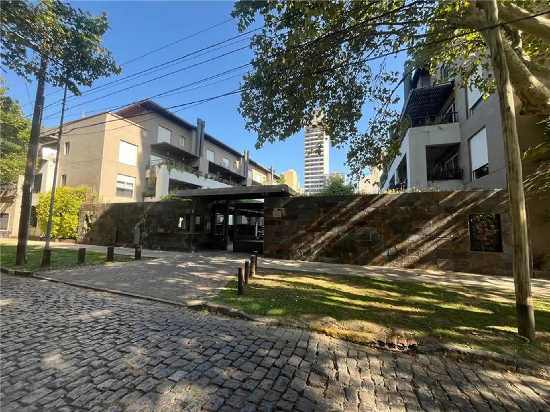 Дуплекс с 3 спальнями в Lomas de Zamora