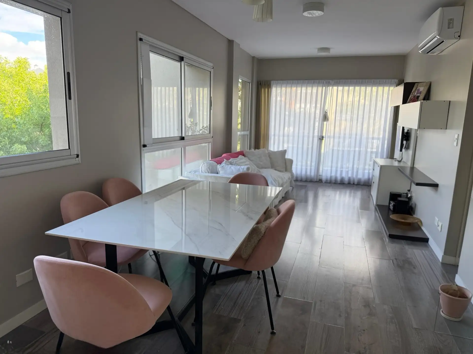 Двухкомнатная квартира с балконом и зоной гриля в Nordelta, Tigre