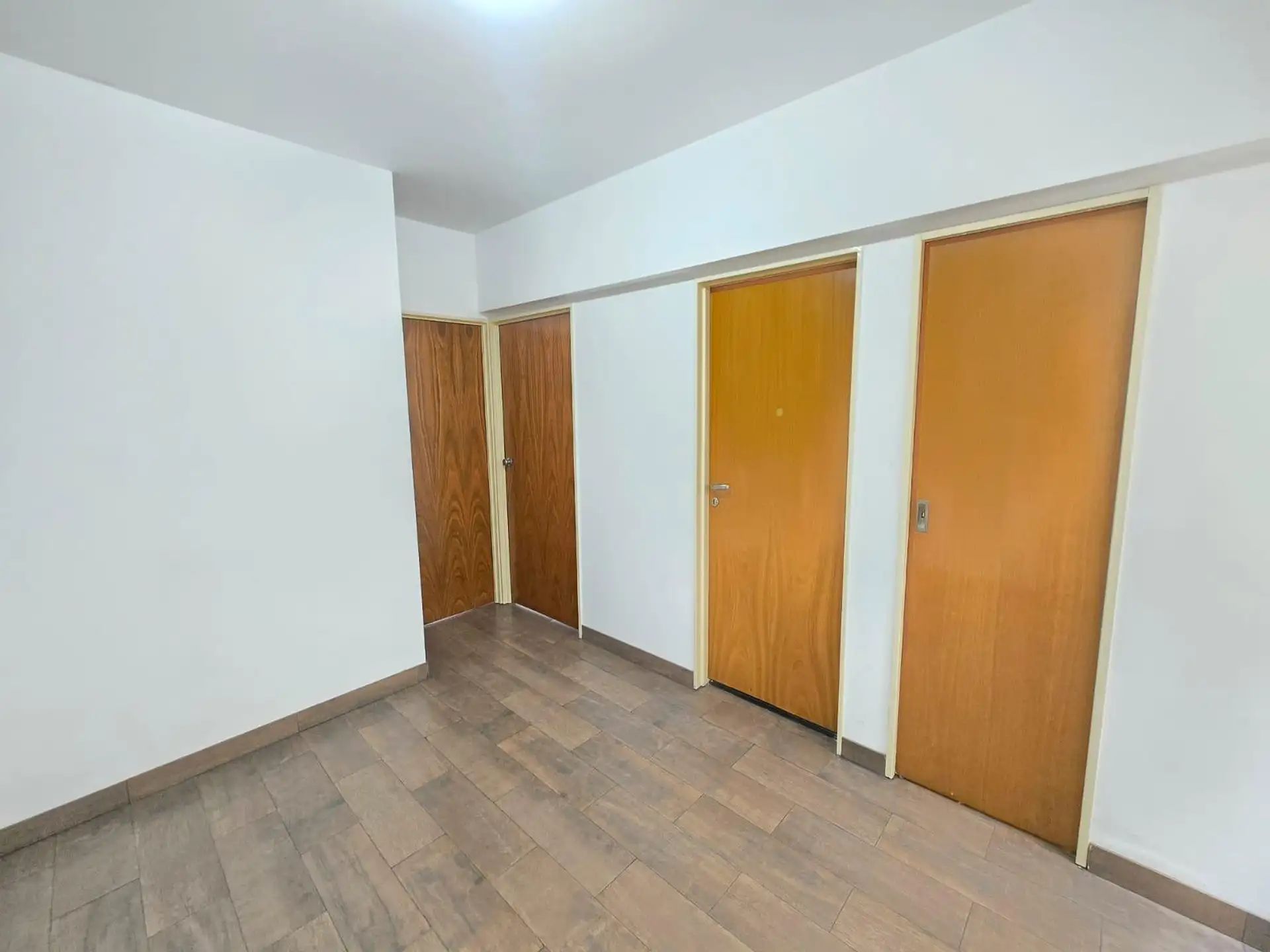 Two-bedroom apartment in Recoleta