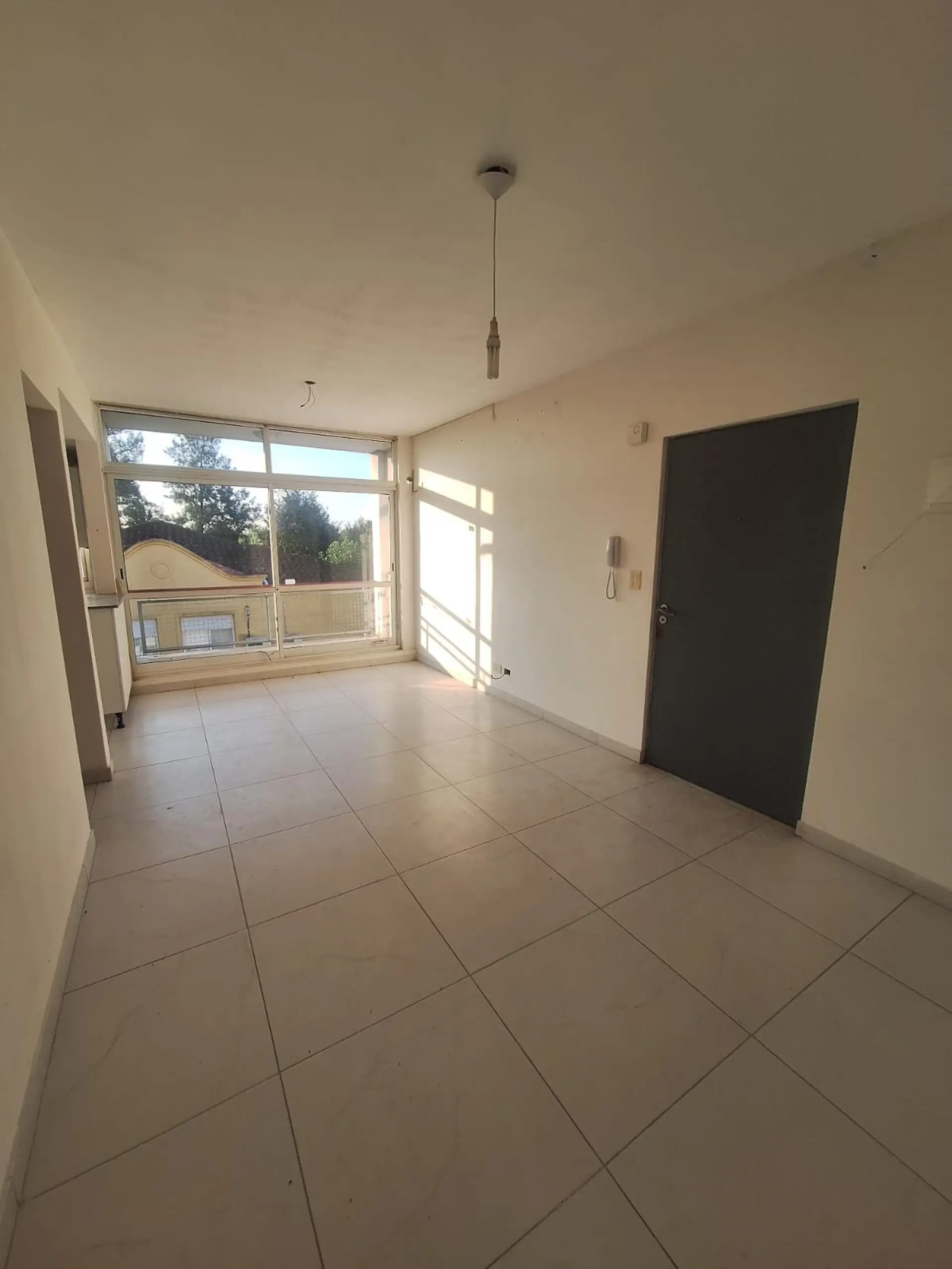 Apartamento de 3 ambientes com 2 dormitórios (1 suíte) em Pilar